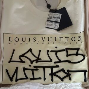 Authentic Louis Vuitton Men T Shirt Sz L
